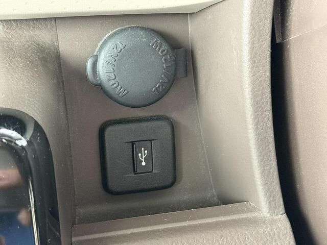 MR WAGON Wit 4WD