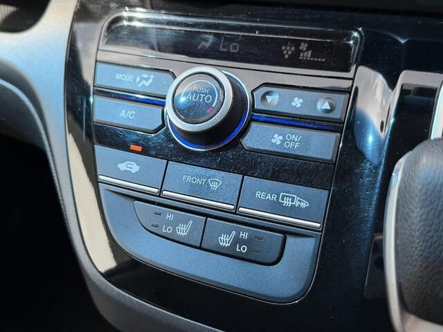 FREED plus HYBRID 4WD