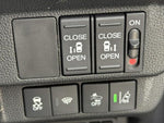 FREED plus HYBRID 4WD