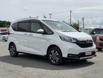 FREED plus HYBRID 4WD