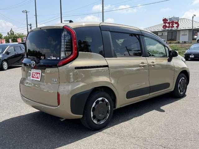 SIENTA HYBRID