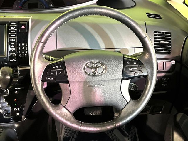 ESTIMA HYBRID 4WD