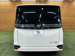 VOXY HYBRID