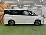 VOXY HYBRID
