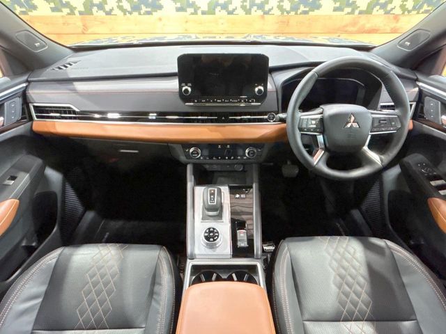 OUTLANDER PHEV