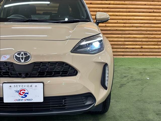 YARIS CROSS