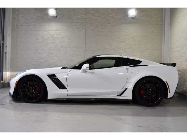 CHEVROLET CORVETTE COUPE