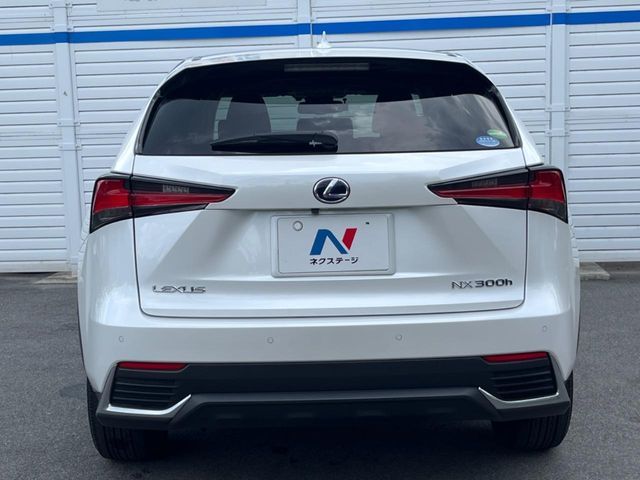 LEXUS NX300h
