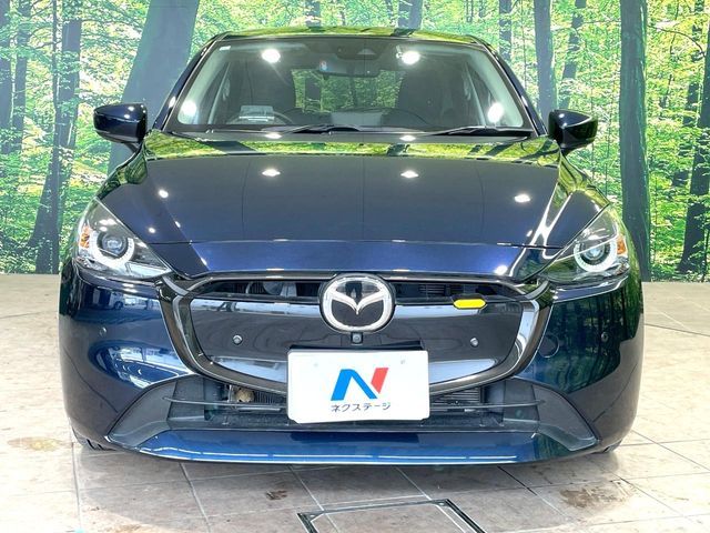 MAZDA2