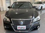 CROWN sedan hybrid