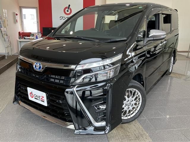VOXY HYBRID