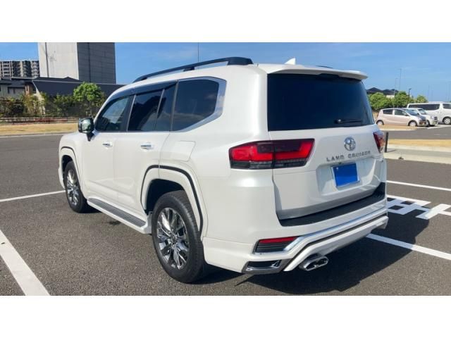 LANDCRUISER wagon