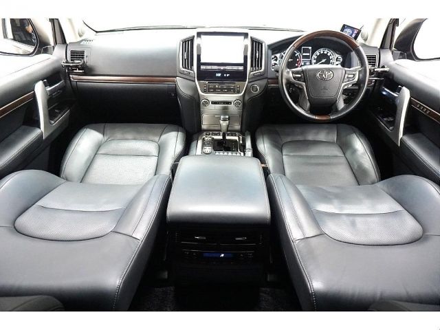 LANDCRUISER wagon