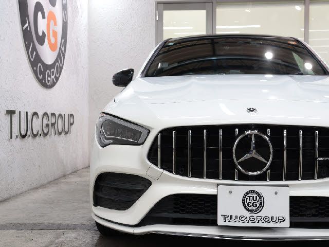 MERCEDES BENZ CLA Shooting Brake