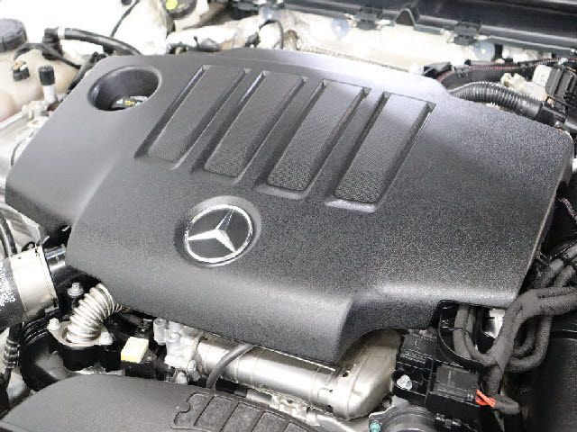MERCEDES BENZ CLA Shooting Brake