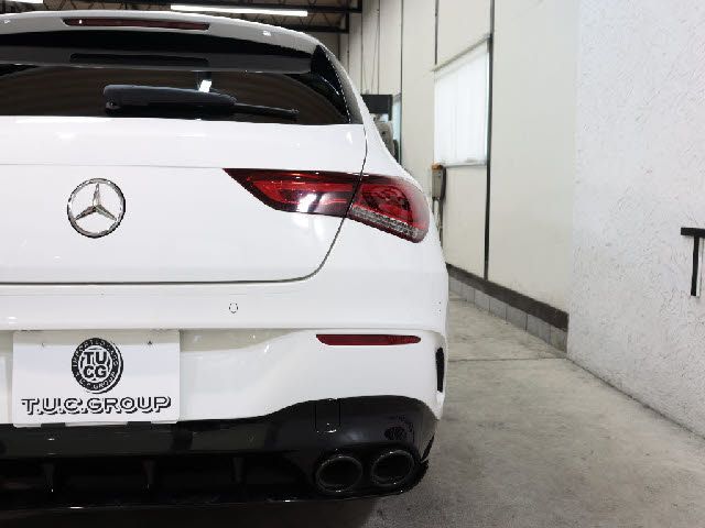 MERCEDES BENZ CLA Shooting Brake