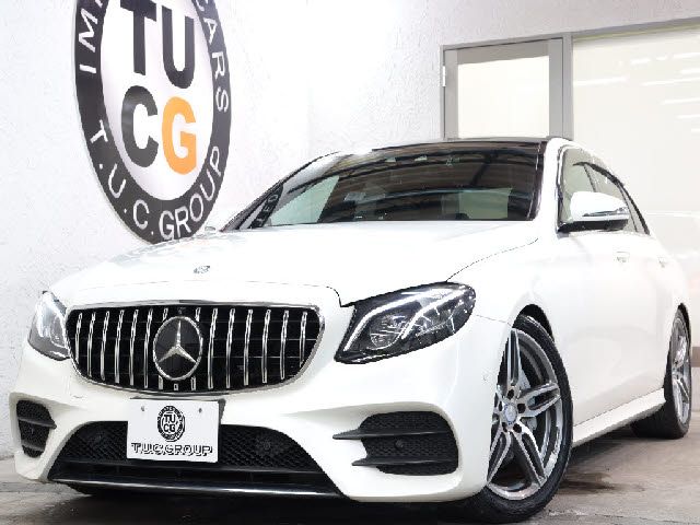 MERCEDES BENZ E class sedan