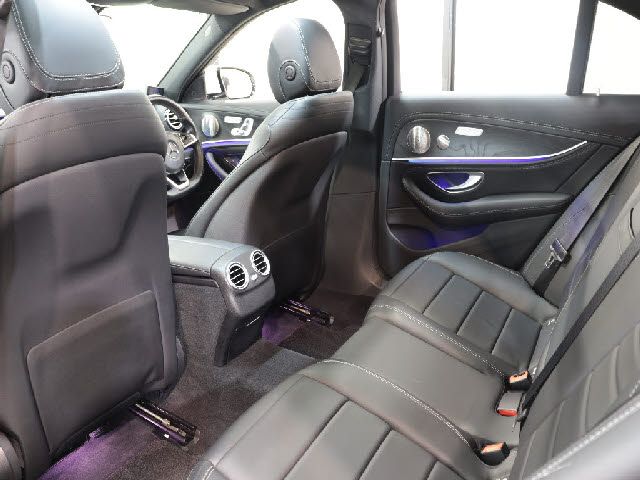 MERCEDES BENZ E class sedan