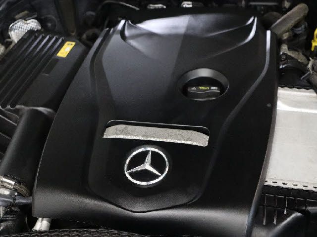 MERCEDES BENZ E class sedan