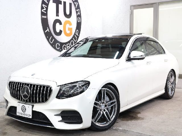 MERCEDES BENZ E class sedan