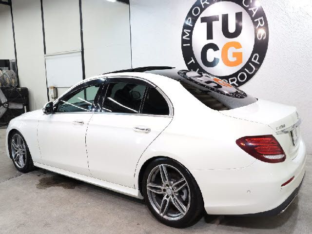 MERCEDES BENZ E class sedan