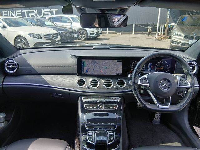 MERCEDES BENZ E class sedan