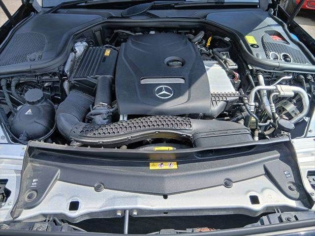 MERCEDES BENZ E class sedan