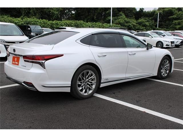 LEXUS LS500h