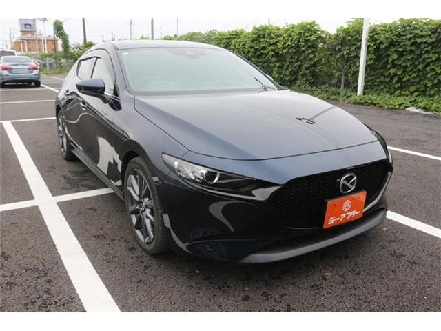 MAZDA3 FASTBACK