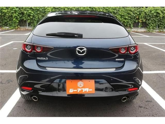MAZDA3 FASTBACK