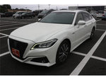 CROWN sedan hybrid