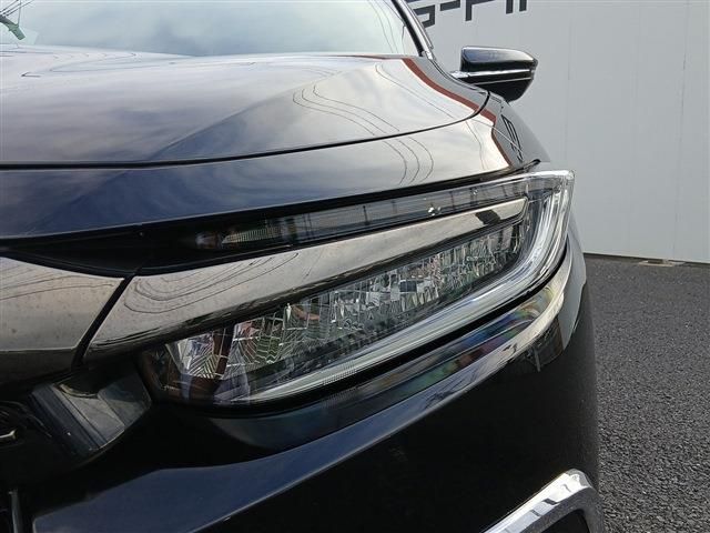 INSIGHT sedan