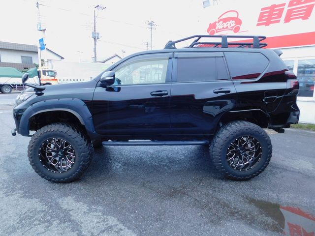 LANDCRUISER PRADO