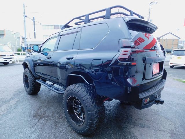 LANDCRUISER PRADO