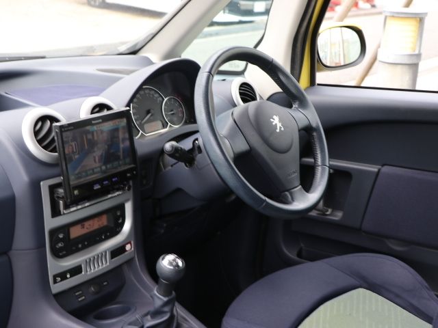 PEUGEOT 1007