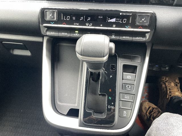 VOXY 4WD
