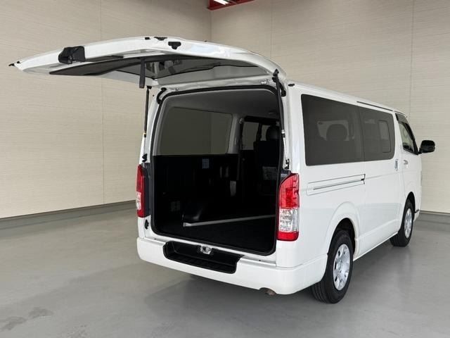 HIACE van 2WD