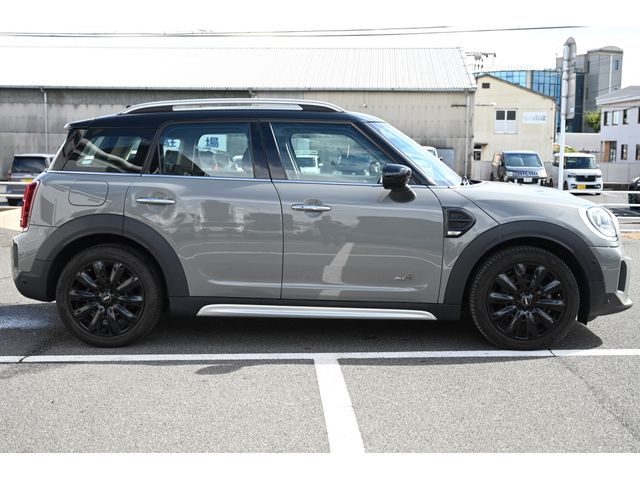 MINI COOPER D CROSSOVER