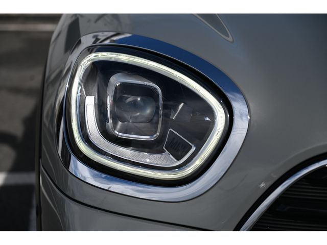 MINI COOPER D CROSSOVER