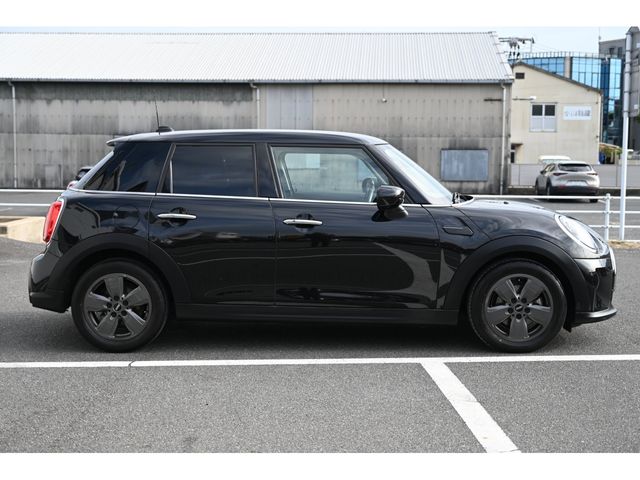 MINI COOPER D 5DOOR