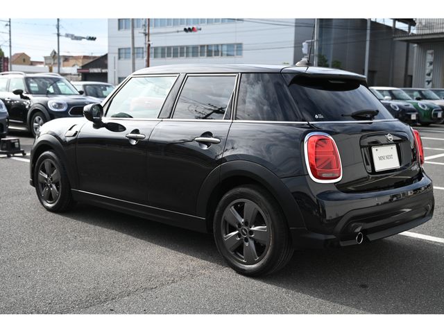 MINI COOPER D 5DOOR