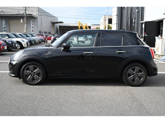 MINI COOPER D 5DOOR