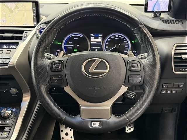 LEXUS NX300h