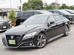 CROWN sedan hybrid