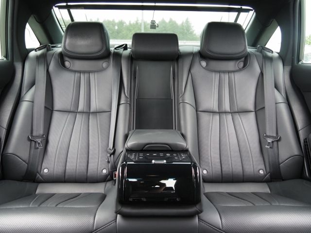 CROWN sedan hybrid