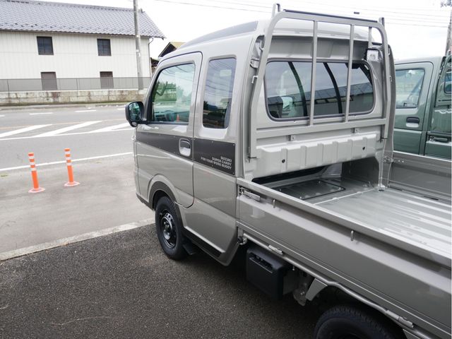 Super CARRY truck 4WD