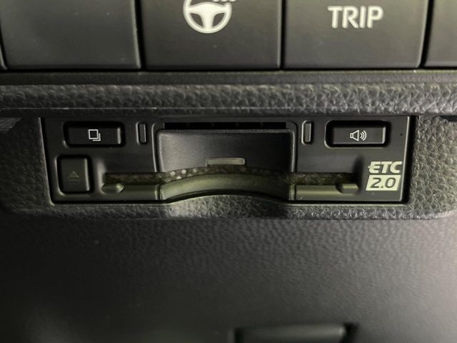 COROLLA TOURING HYBRID 4WD
