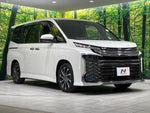 VOXY HYBRID