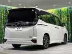 VOXY HYBRID