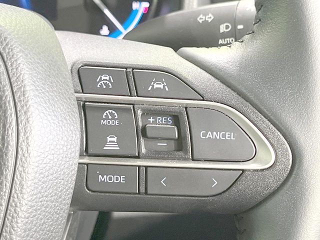 VOXY HYBRID